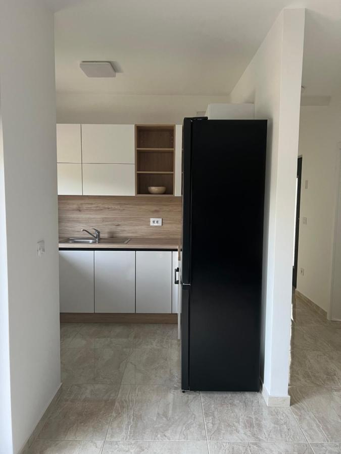 Modern Home Ula Brtonigla Luaran gambar